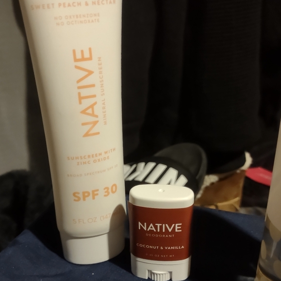 NATIVE SPF Sunscreen Lotion - Picture 1 of 8